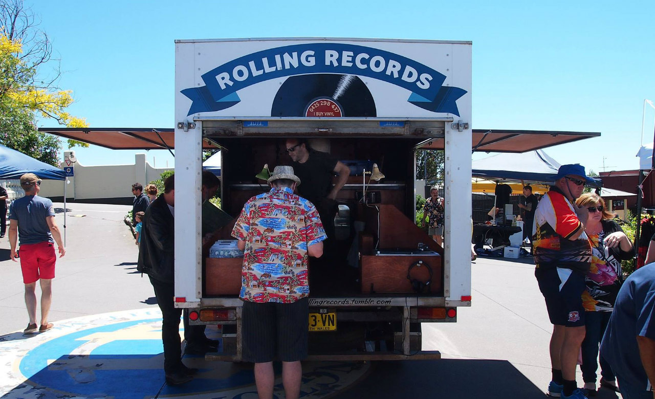 rolling-records-truck2