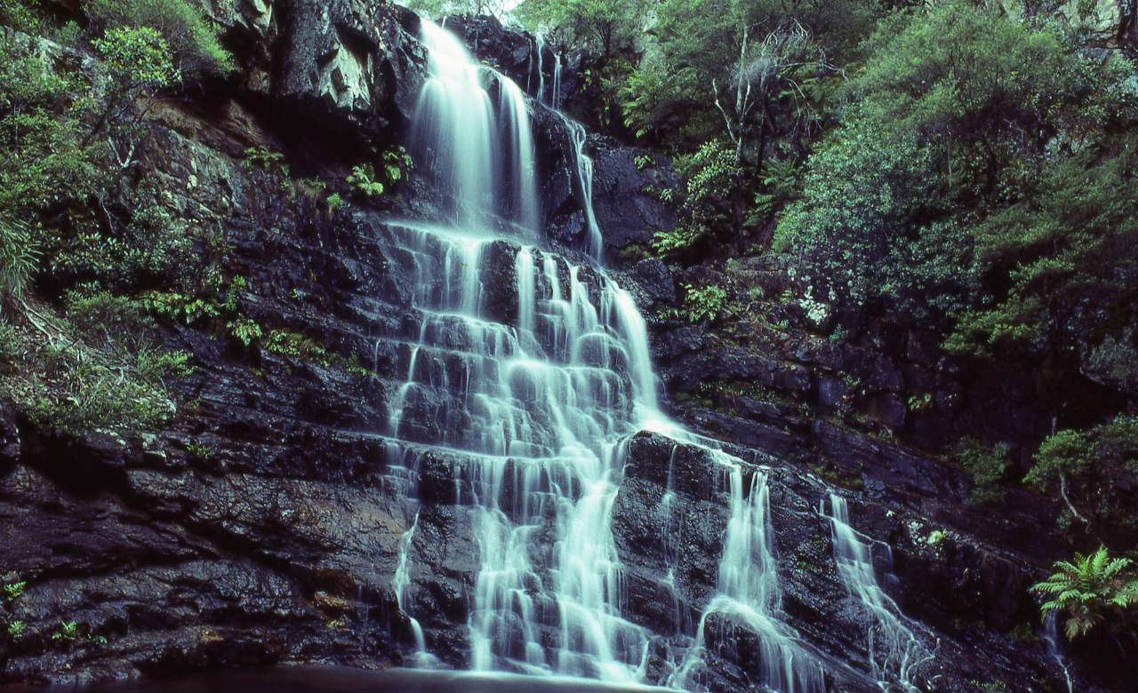 kalang-falls-waterfall-wikipedia
