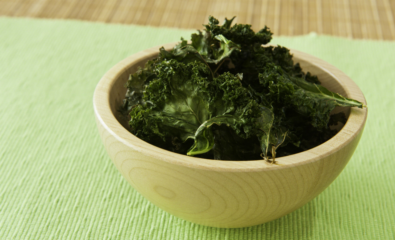 kale-chips-healthy-snack-dollar-photo-club