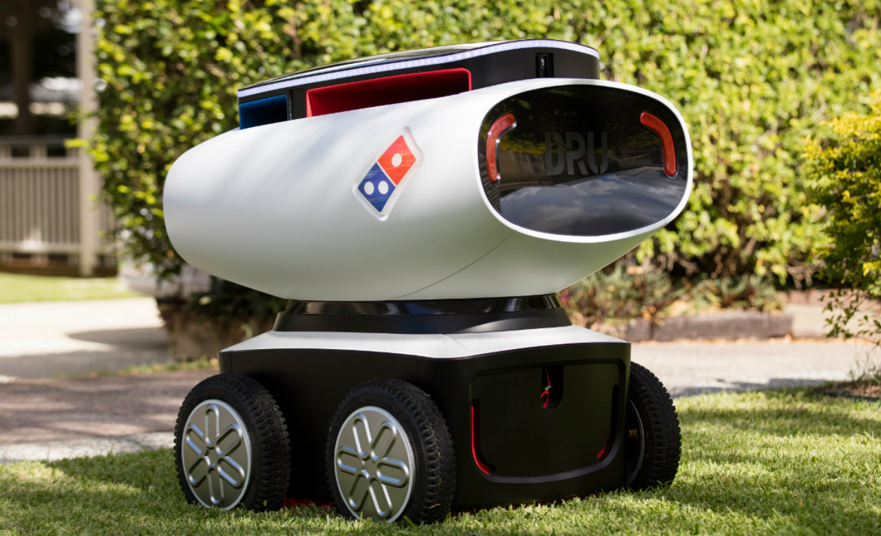 robot-dominoes-marathon-targets-pizza