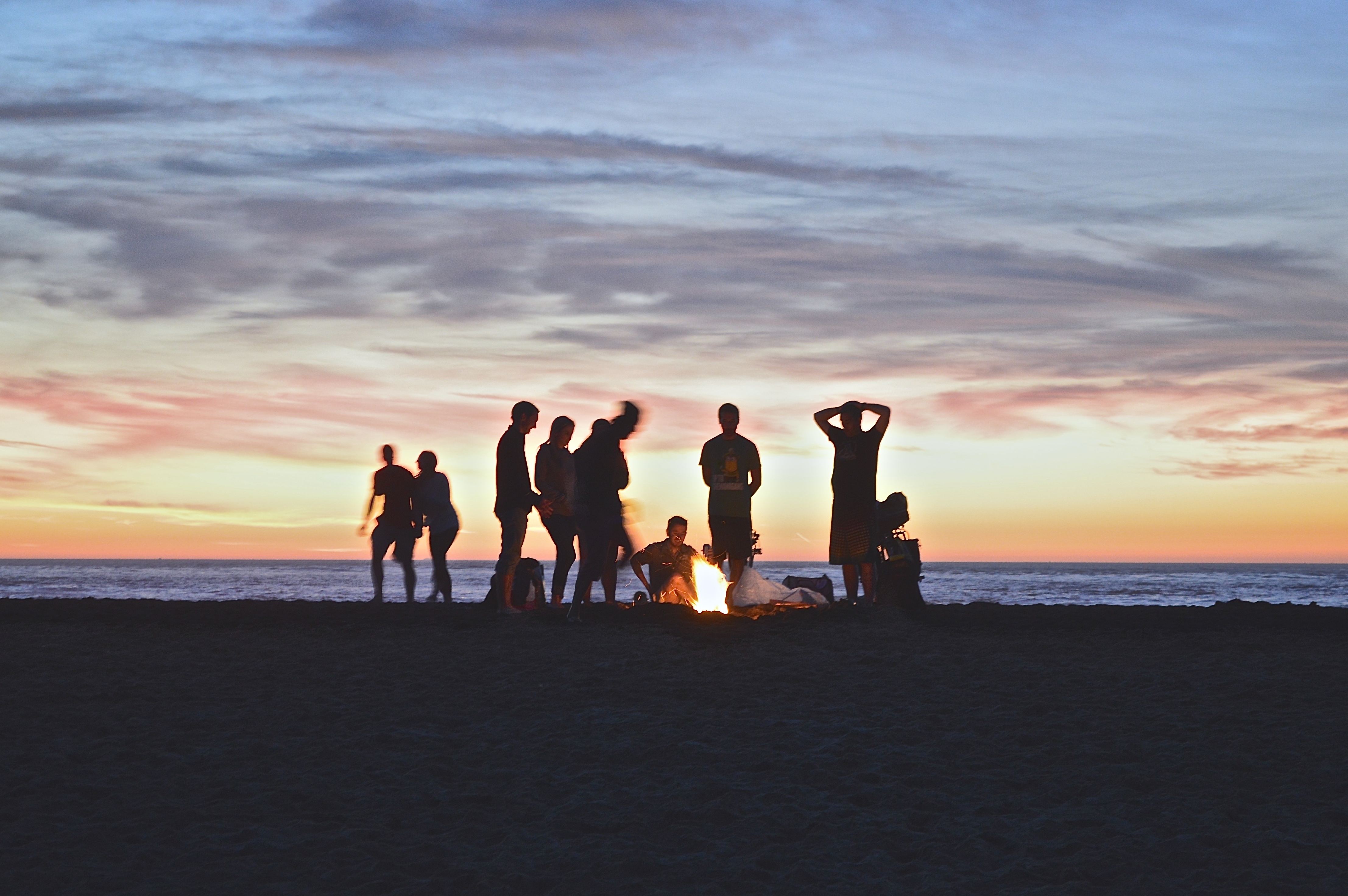campfire-friends-holiday-summer-pexels