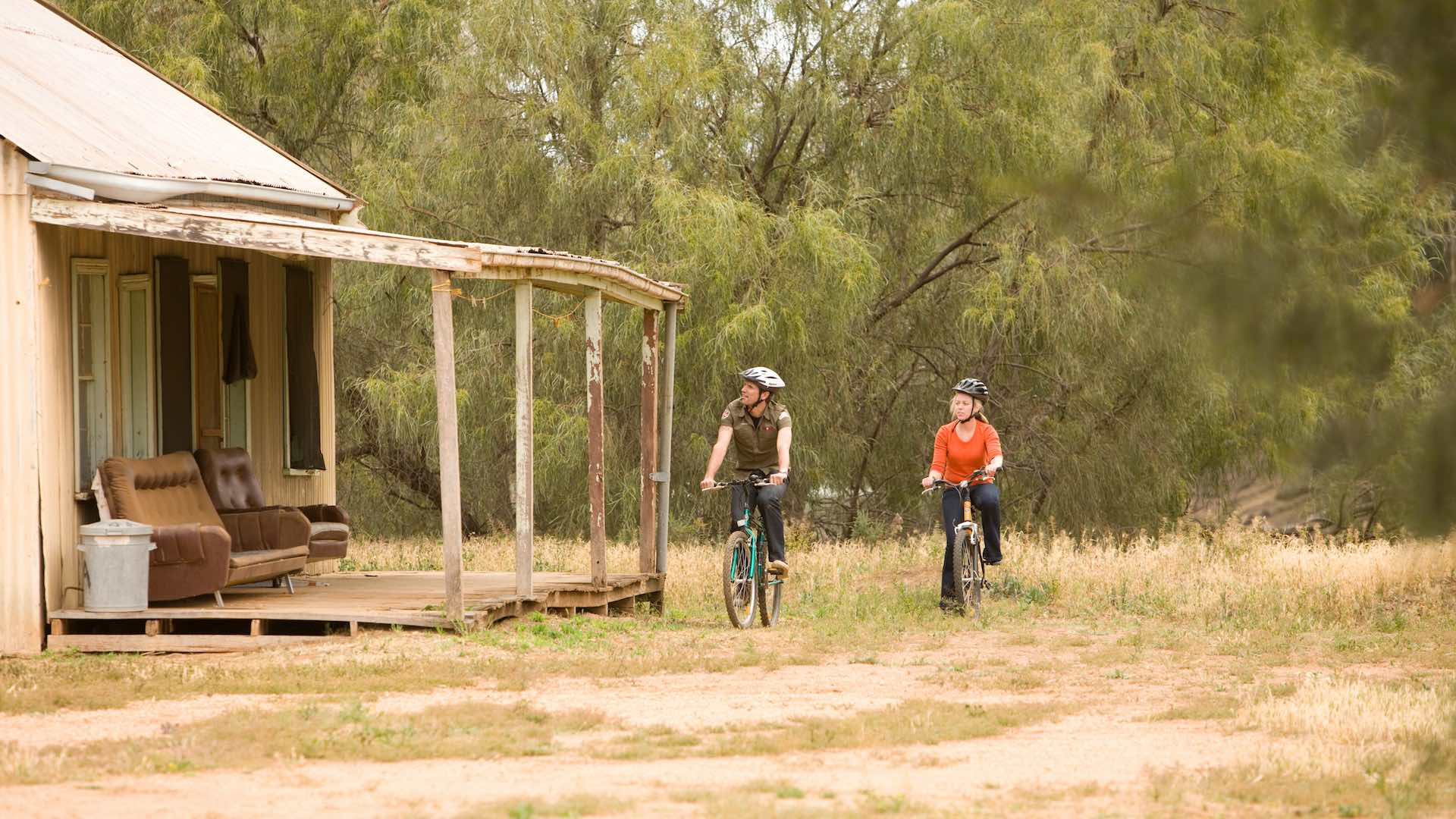 Cycling in Yanga National Park Homestead in the Murray River region
